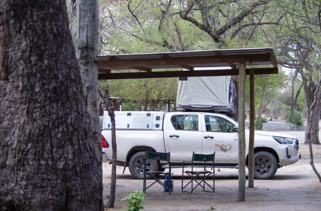 Sitatunga Campsite Маун Экстерьер фото