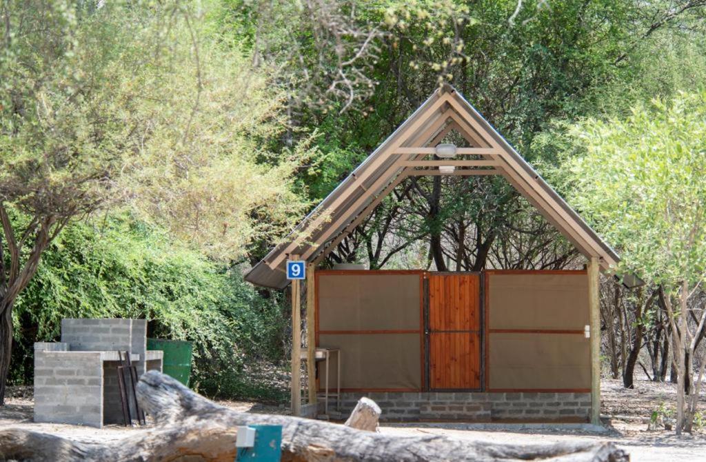 Sitatunga Campsite Маун Экстерьер фото